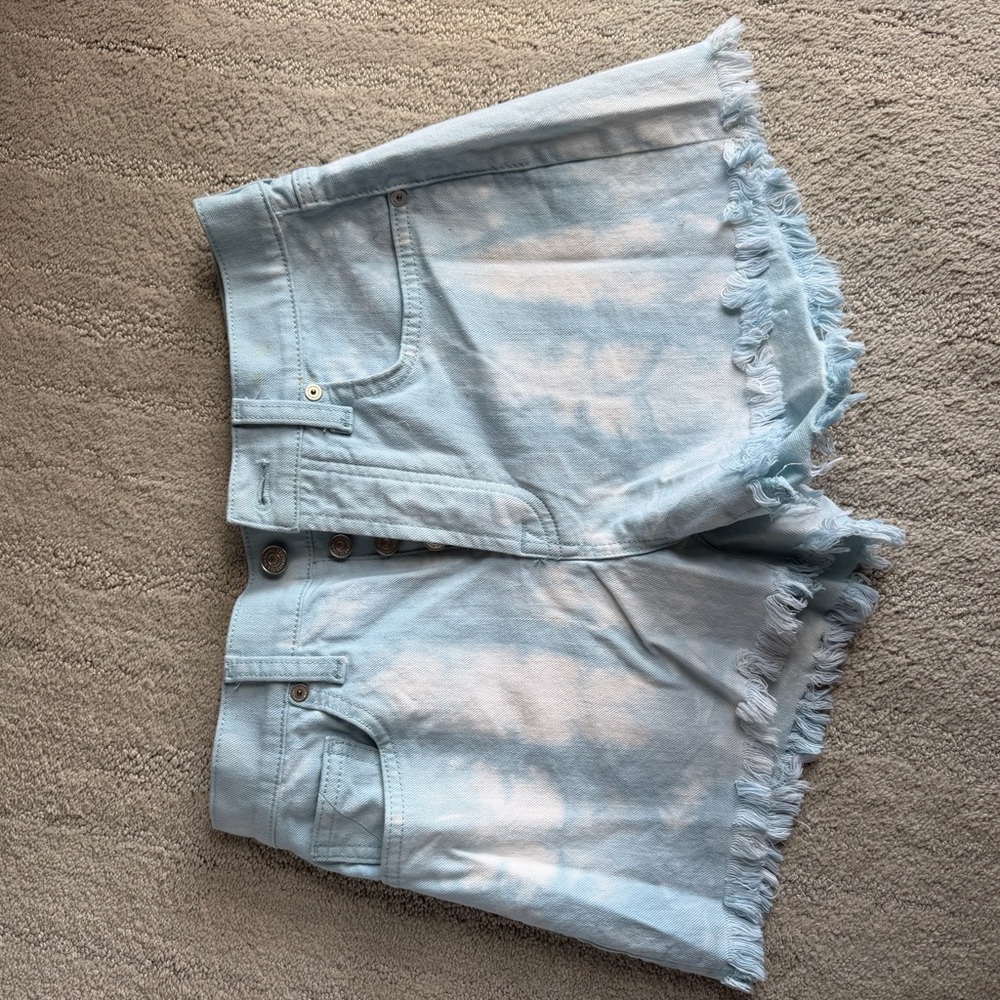 Light Blue Frayed Hem Women’s Denim Shorts
